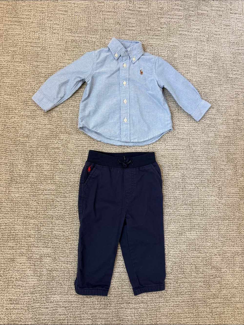 9 M Ralph Lauren Light Blue Button-Front Shirt with Navy Pants Set